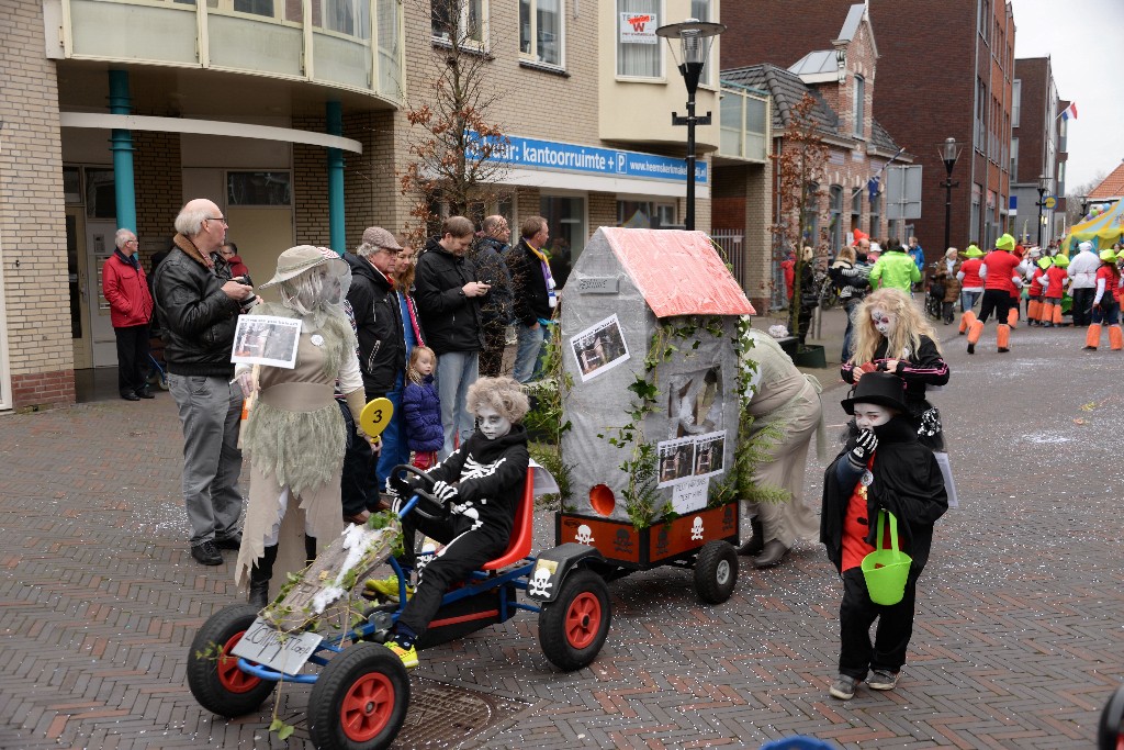 ../Images/Kinderoptocht 2016 094.jpg